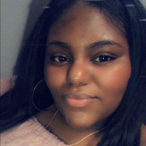 Meet your Posher, Jasmine